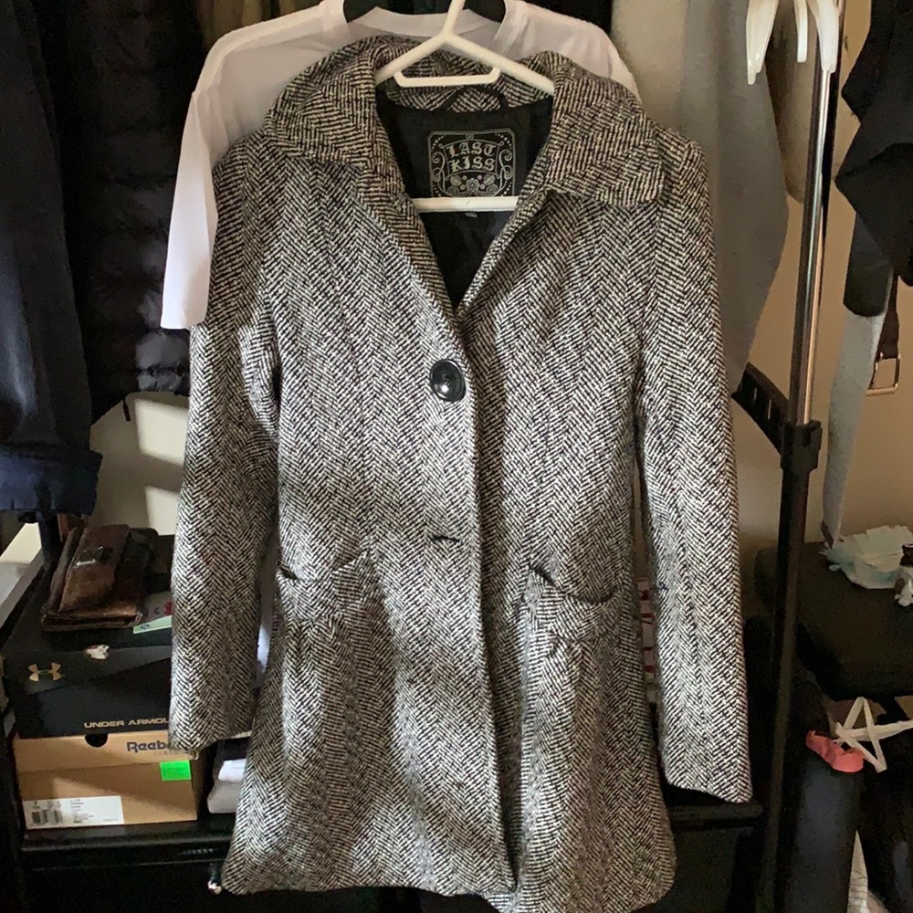 Last Kiss Trench coat